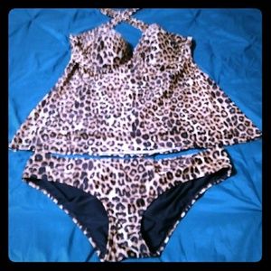 Leapord print swim suit plus sz